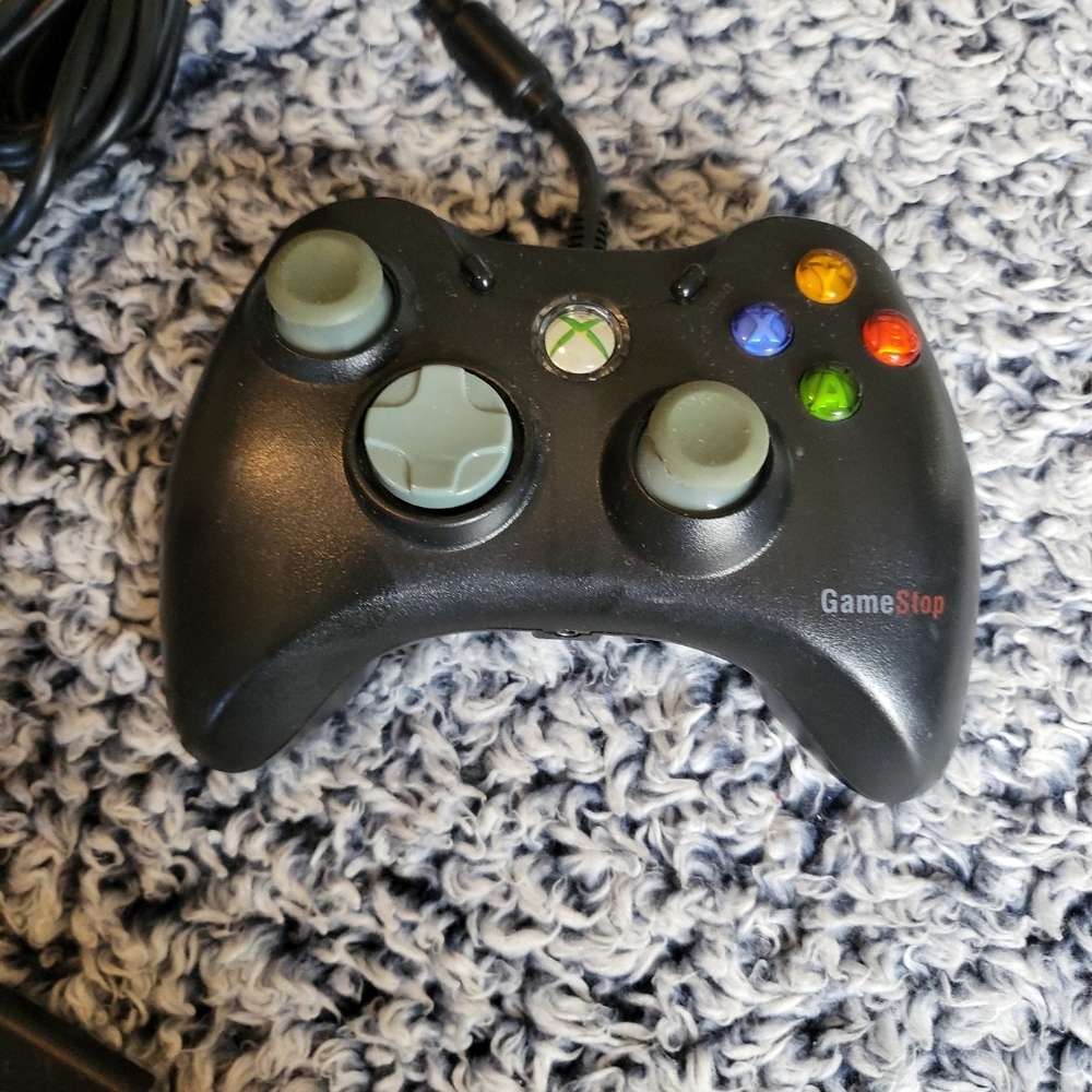 Xbox 360 Controller & Kinect Bundle - 2 Items - Picture 14 of 14